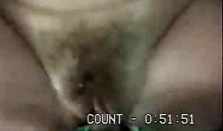 モナキムは公共の場でフェラチオを与える 女性 の ため の sex 動画
